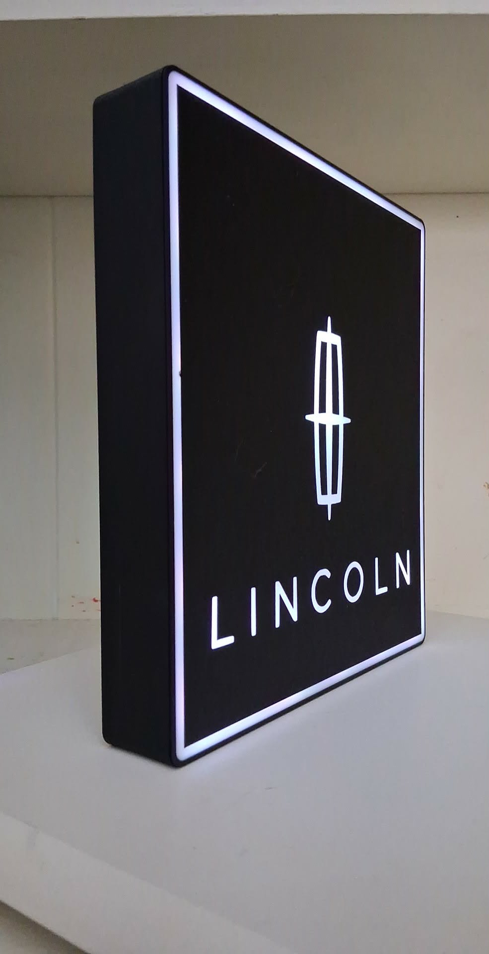 Lincoln LED light box – custom 3D printed – Lit Layer Creations