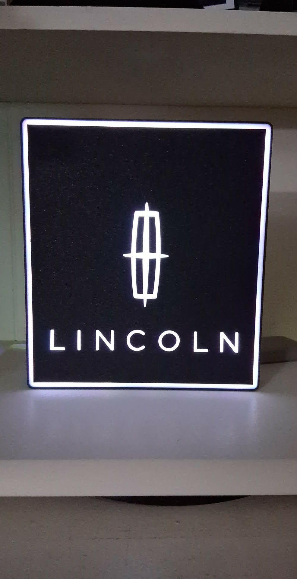 Lincoln LED light box – custom 3D printed – Lit Layer Creations
