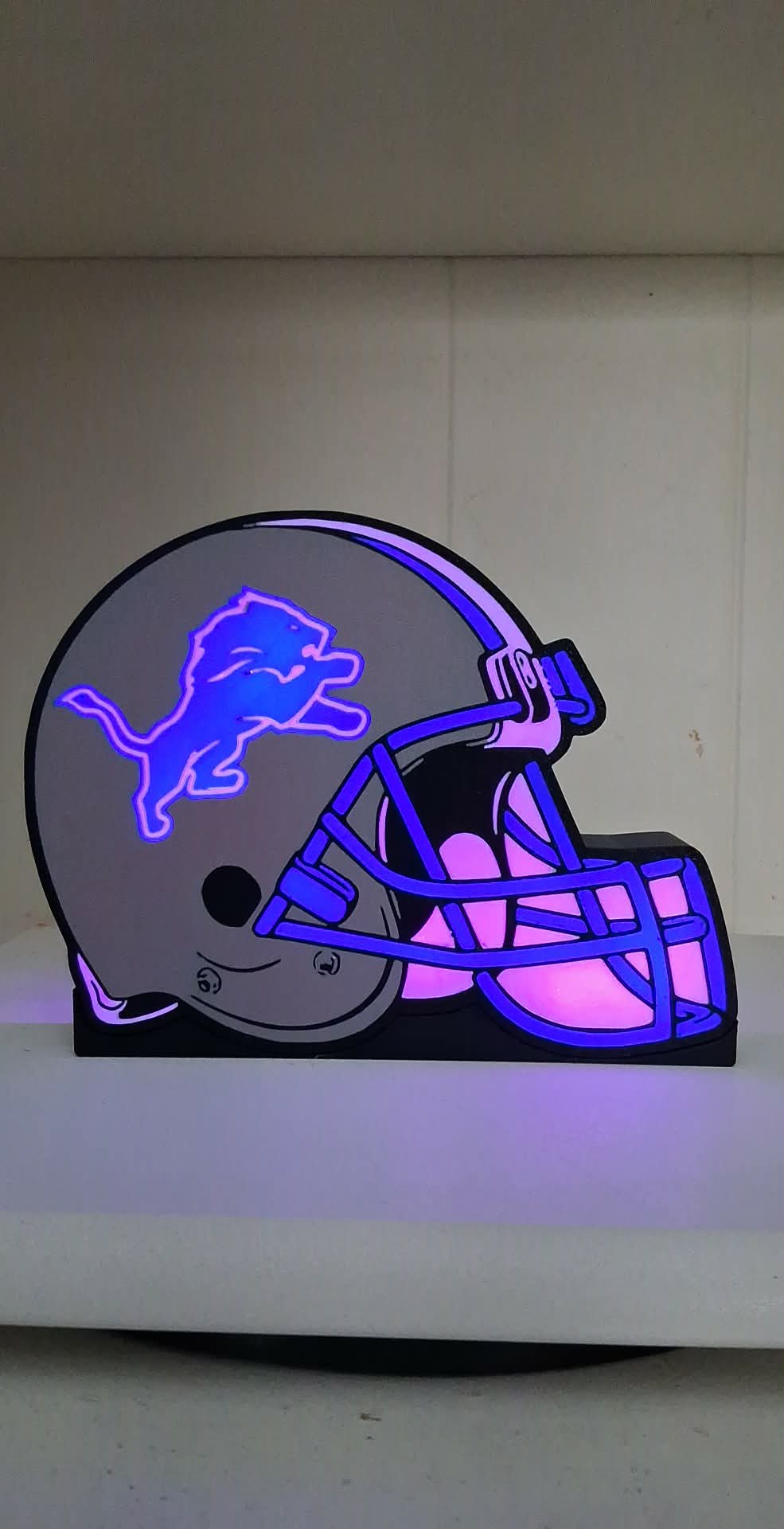 Lions LED light box – custom 3D printed – Lit Layer Creations
