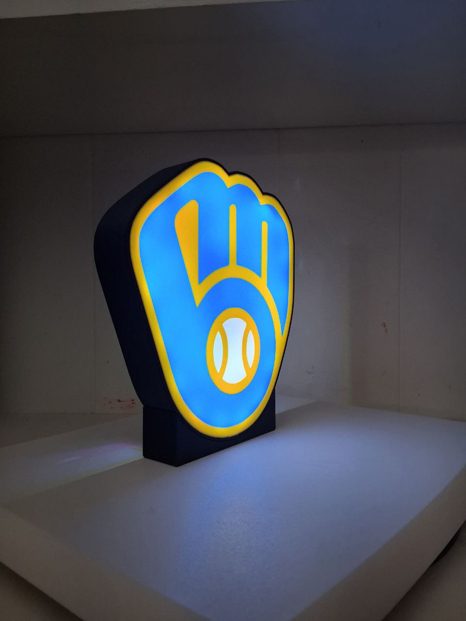 BrewersGlove LED light box – custom 3D printed – Lit Layer Creations