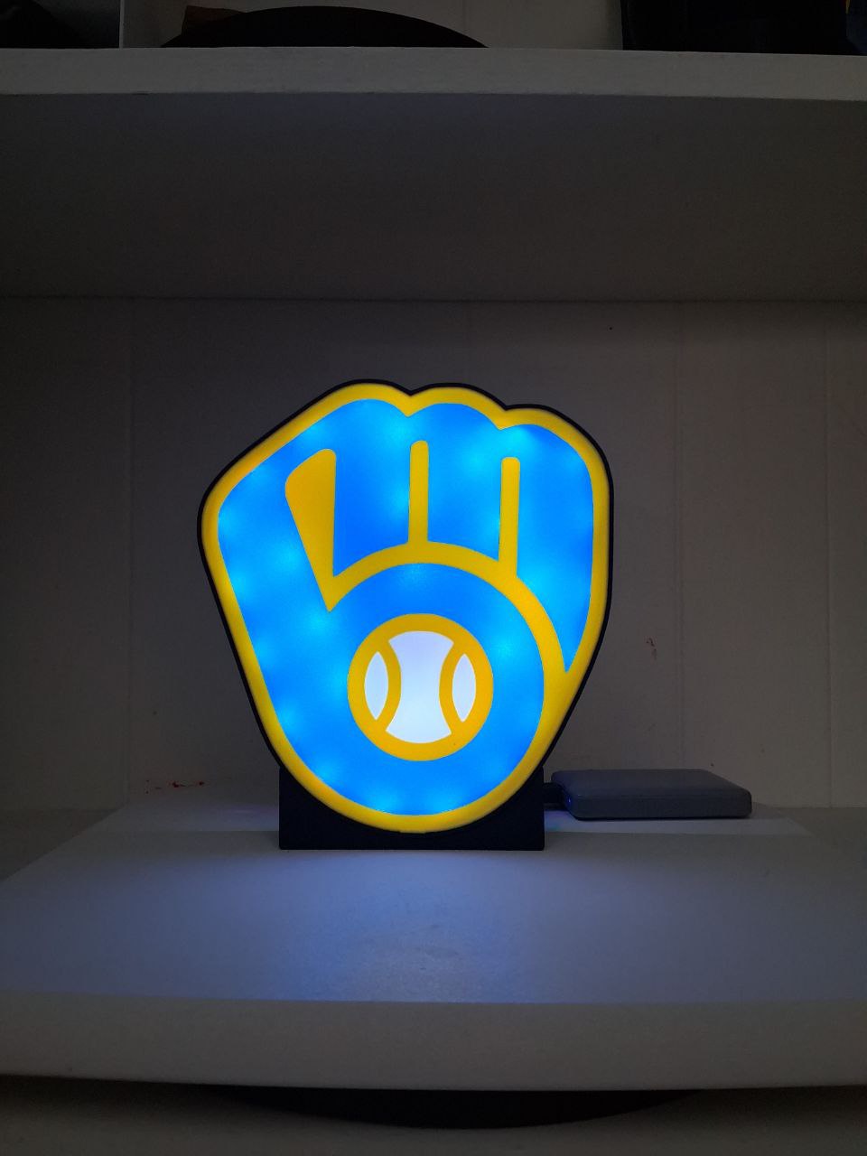 BrewersGlove LED light box – custom 3D printed – Lit Layer Creations