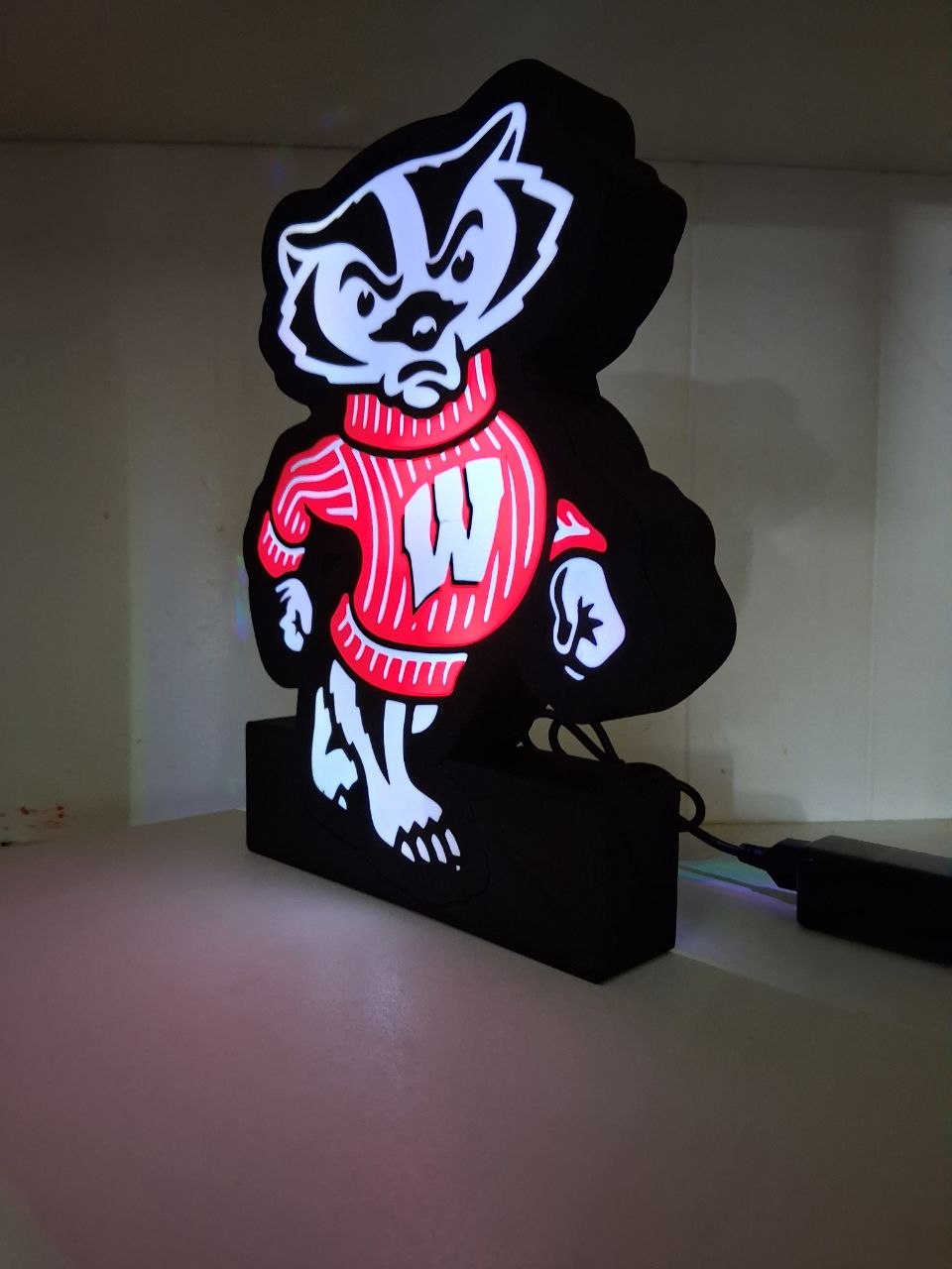 BuckyBadger LED light box – custom 3D printed – Lit Layer Creations