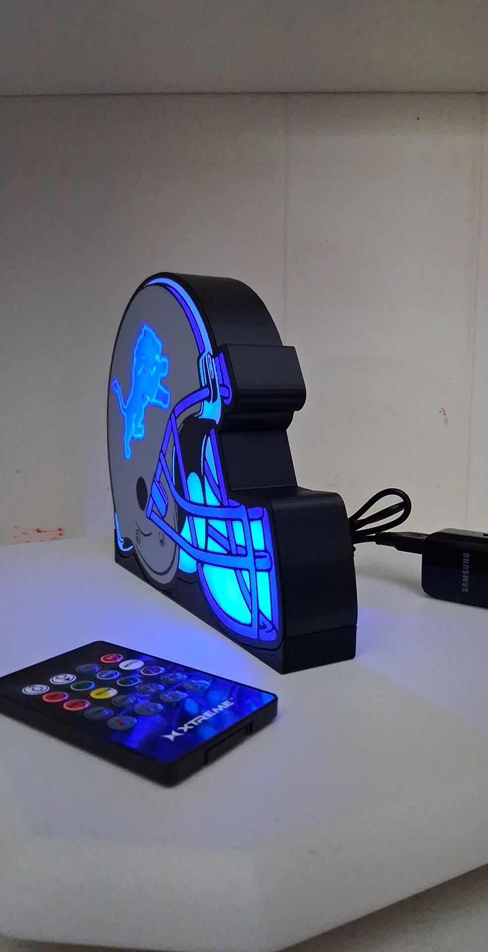 Lions LED light box – custom 3D printed – Lit Layer Creations