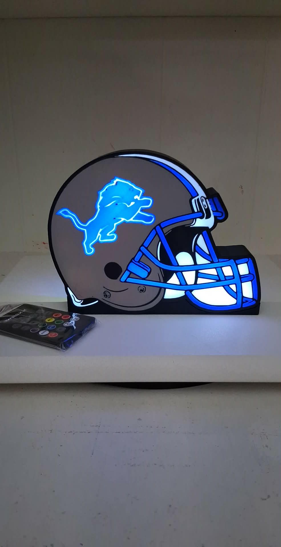 Lions LED light box – custom 3D printed – Lit Layer Creations