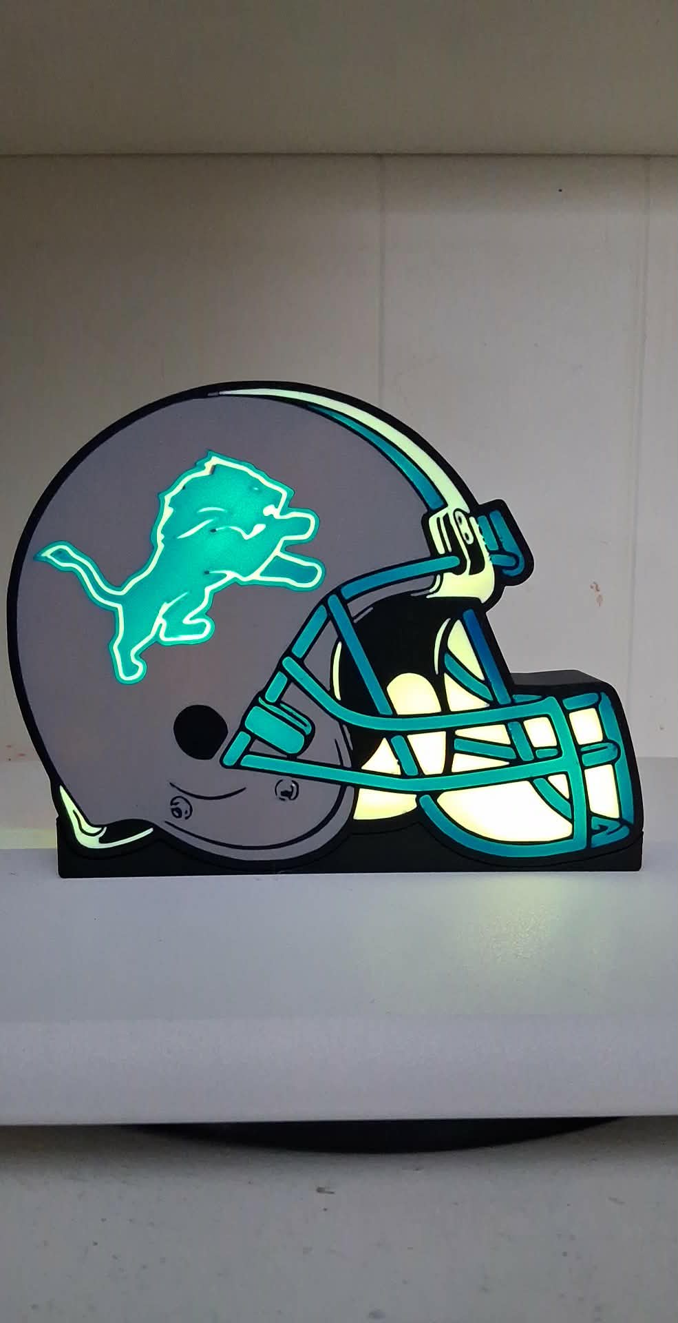 Lions LED light box – custom 3D printed – Lit Layer Creations