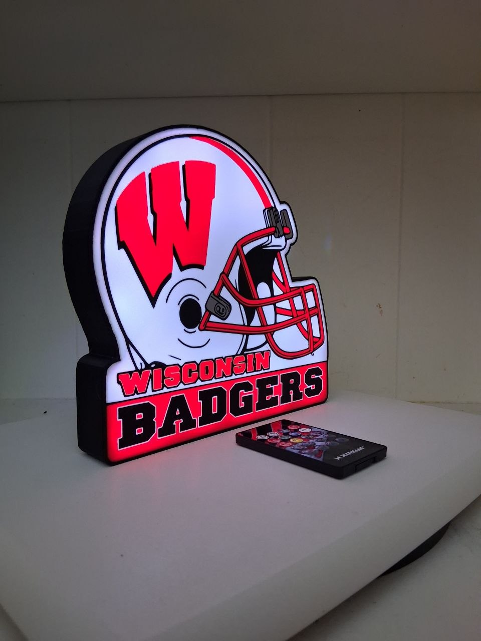 badgersWisconsinHelmet LED light box – custom 3D printed – Lit Layer Creations